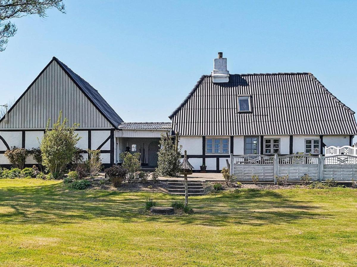 4 Person Holiday Home In Tranek R Tranekaer Exterior photo